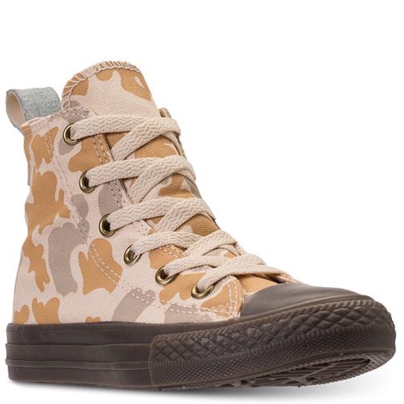 Converse Other - Boys Converse Chuck Taylor camo hi top sneakers